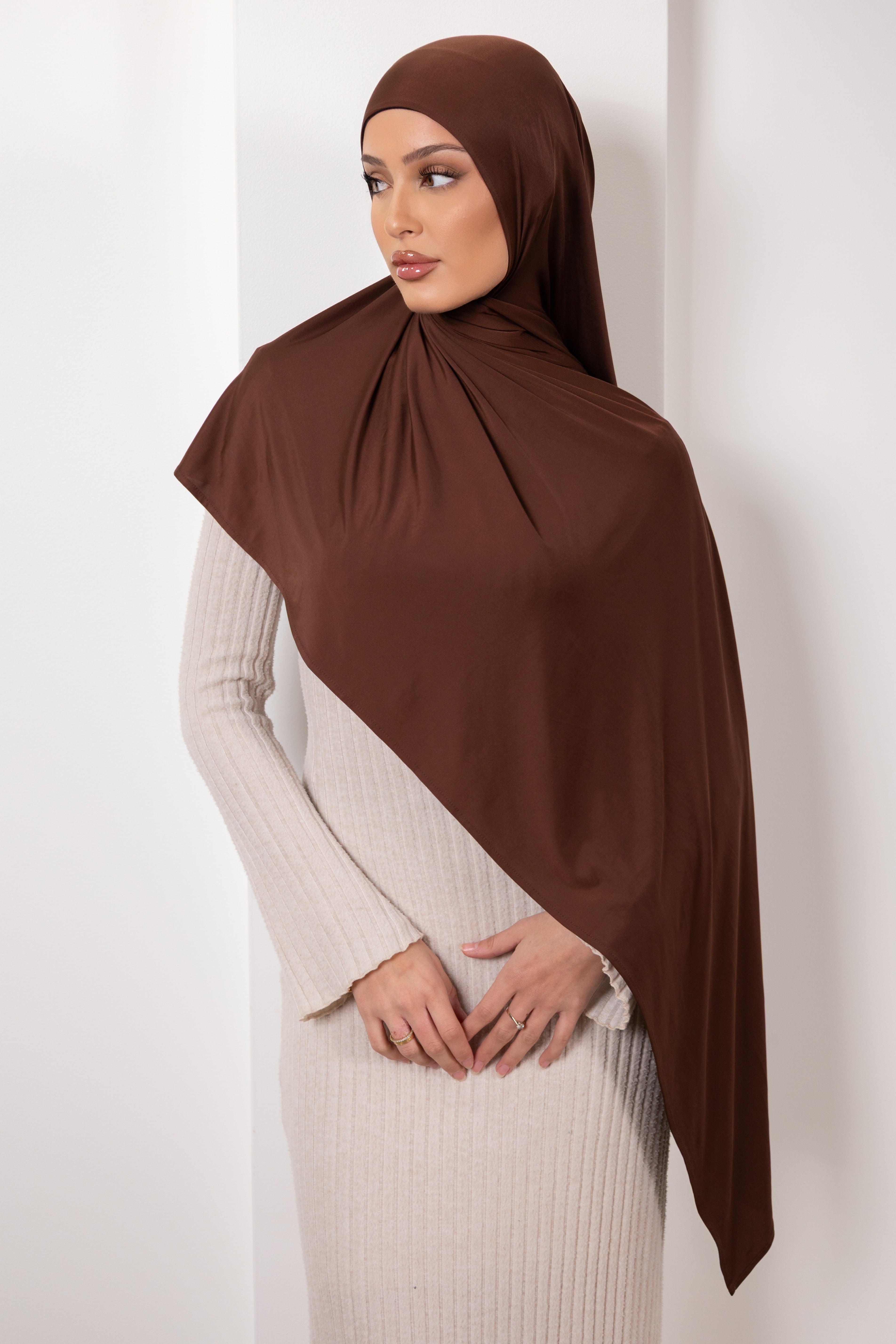 LIQUID JERSEY CHOCOLATE CAP HIJAB SET